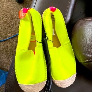 Kids 4/5 water friendly slip on